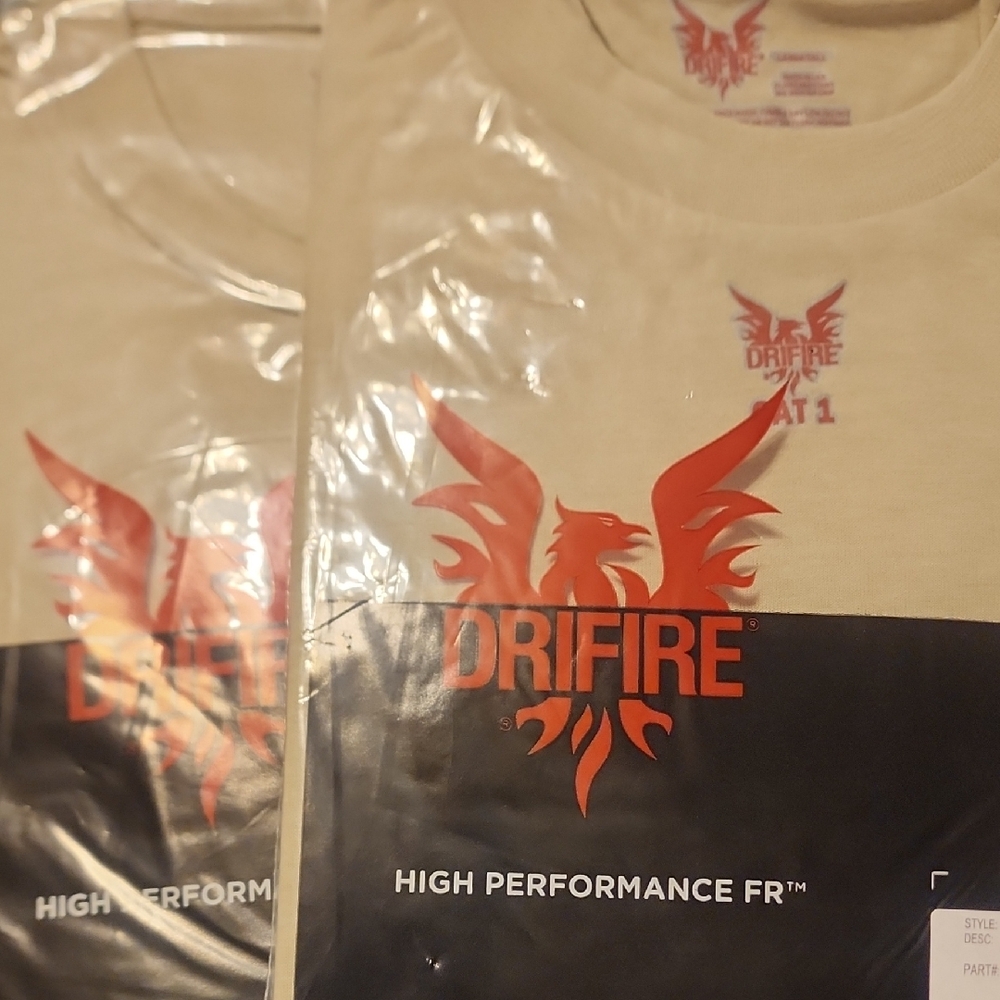 Two Mens DRIFIRE FR short Sleeve Base Layer Work Shirt Size Large Tall